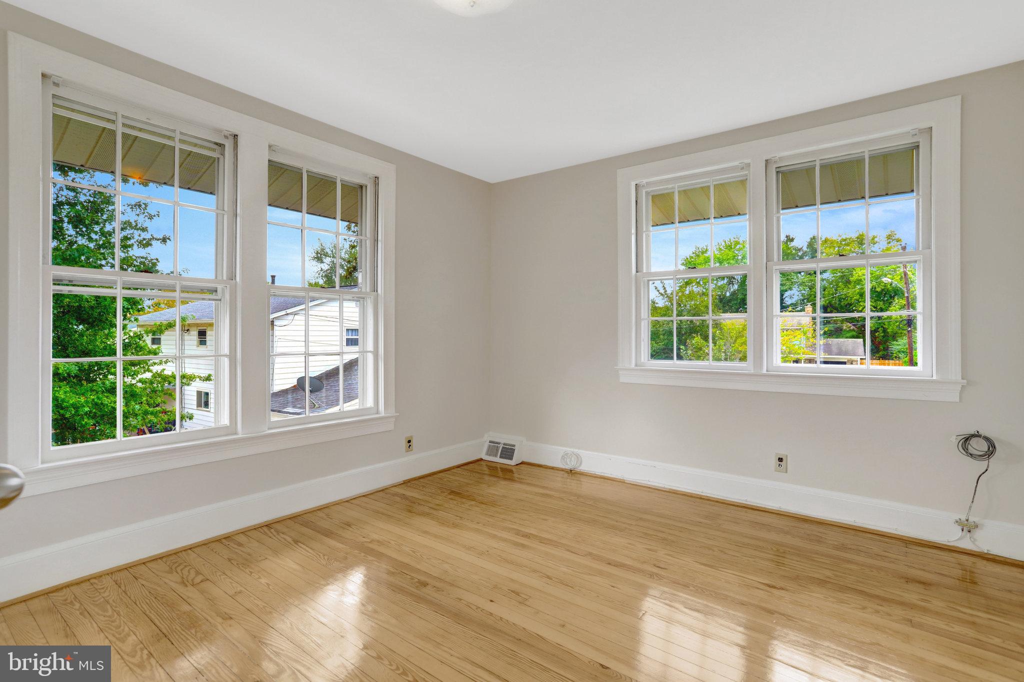 ROBIN HOOD PLAINS - Residential