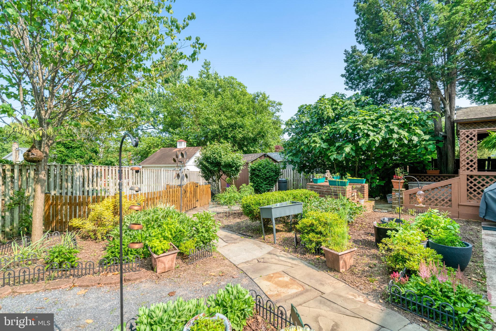 ROBIN HOOD PLAINS - Residential