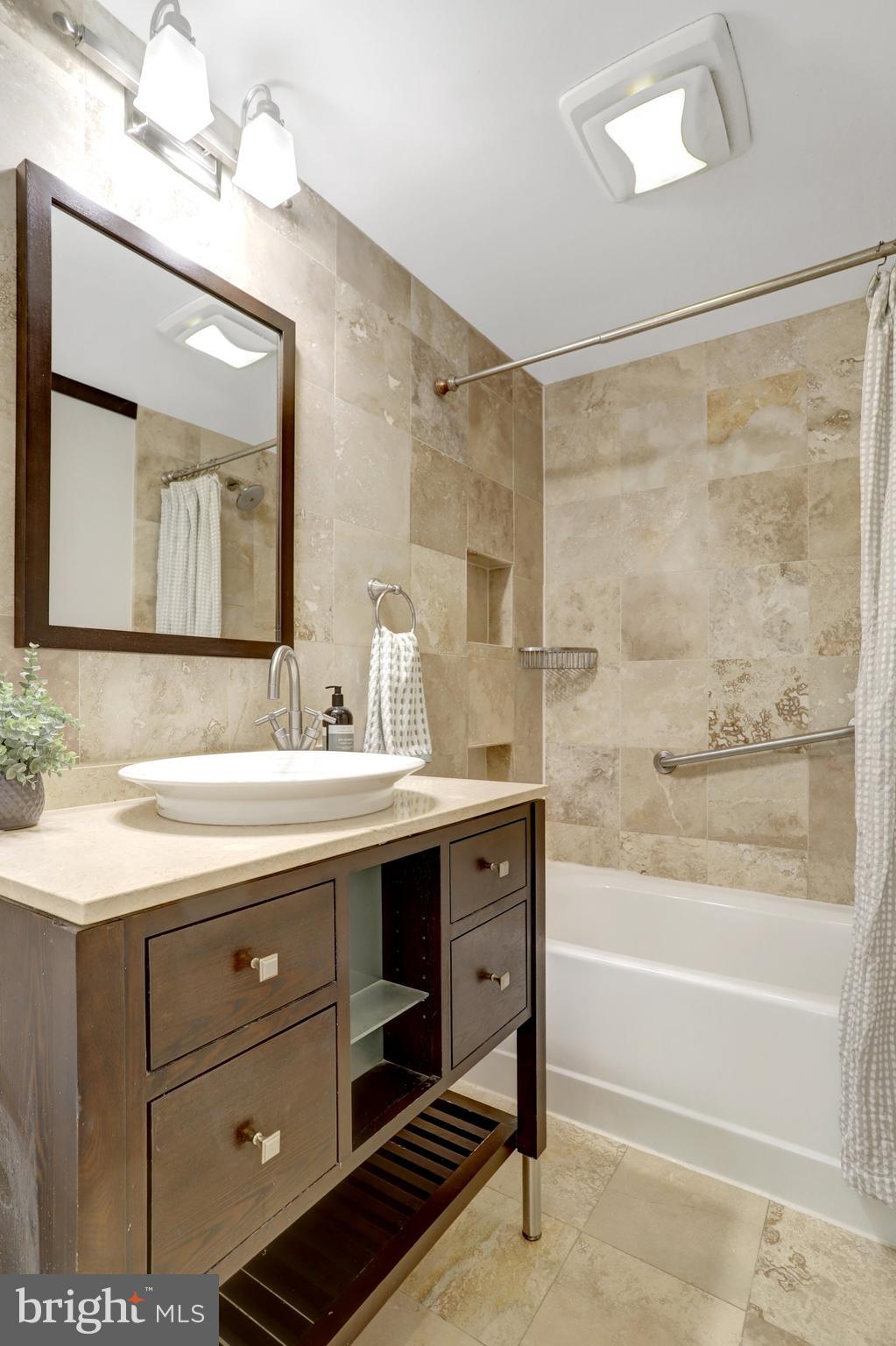 ROBIN HOOD PLAINS - Residential