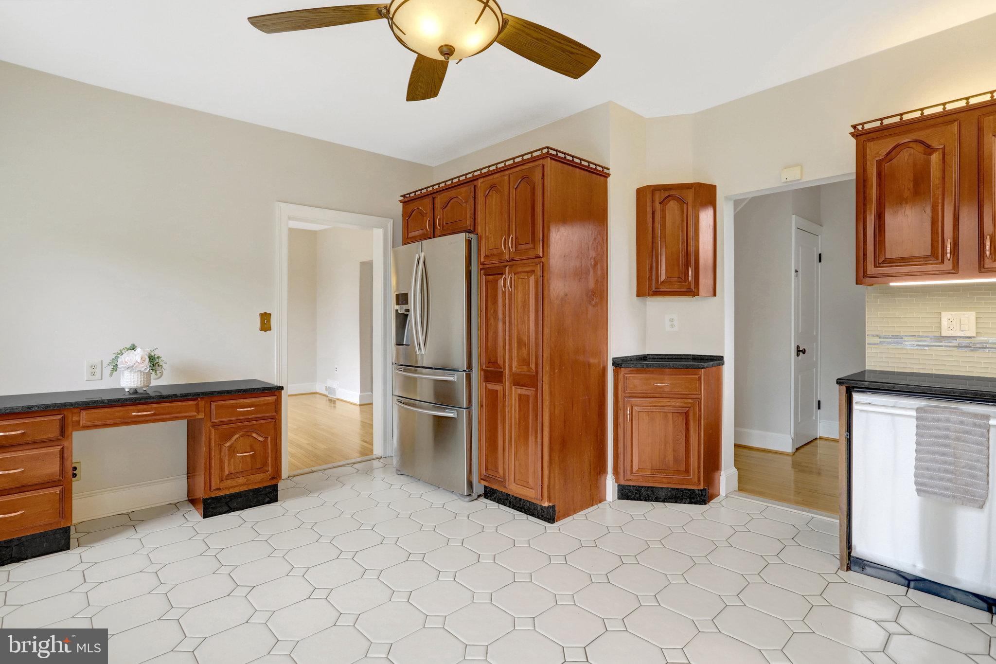 ROBIN HOOD PLAINS - Residential