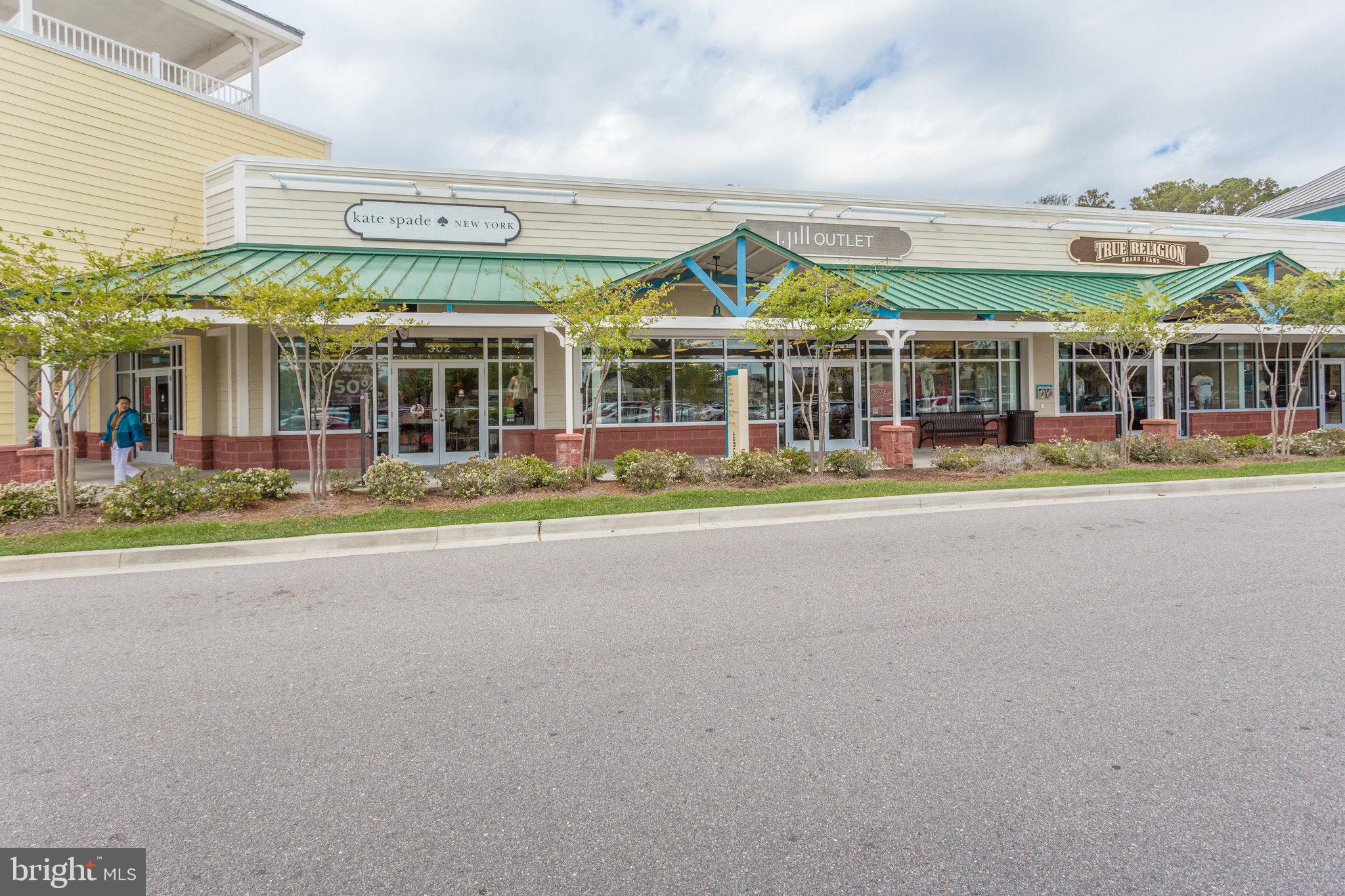 ROBIN HOOD PLAINS - Residential