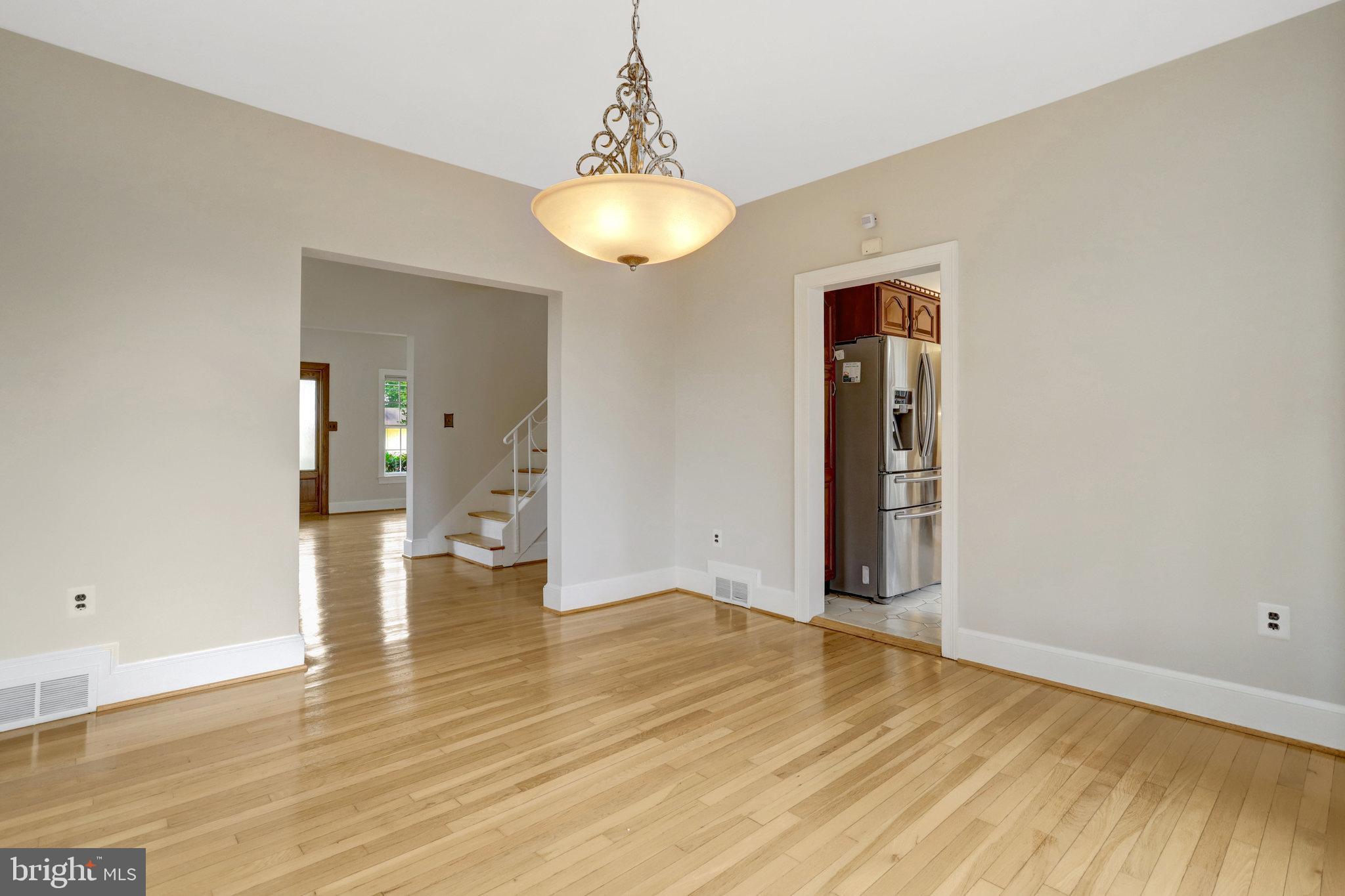 ROBIN HOOD PLAINS - Residential