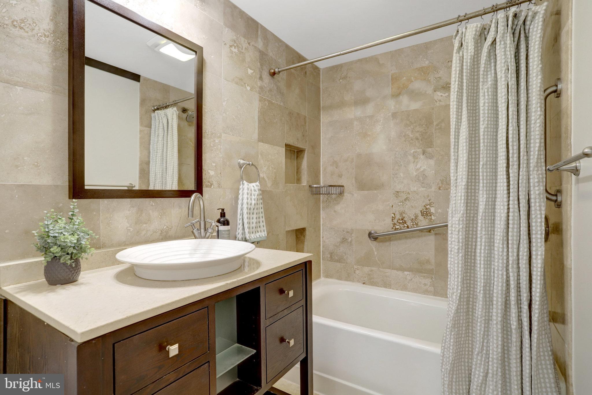 ROBIN HOOD PLAINS - Residential