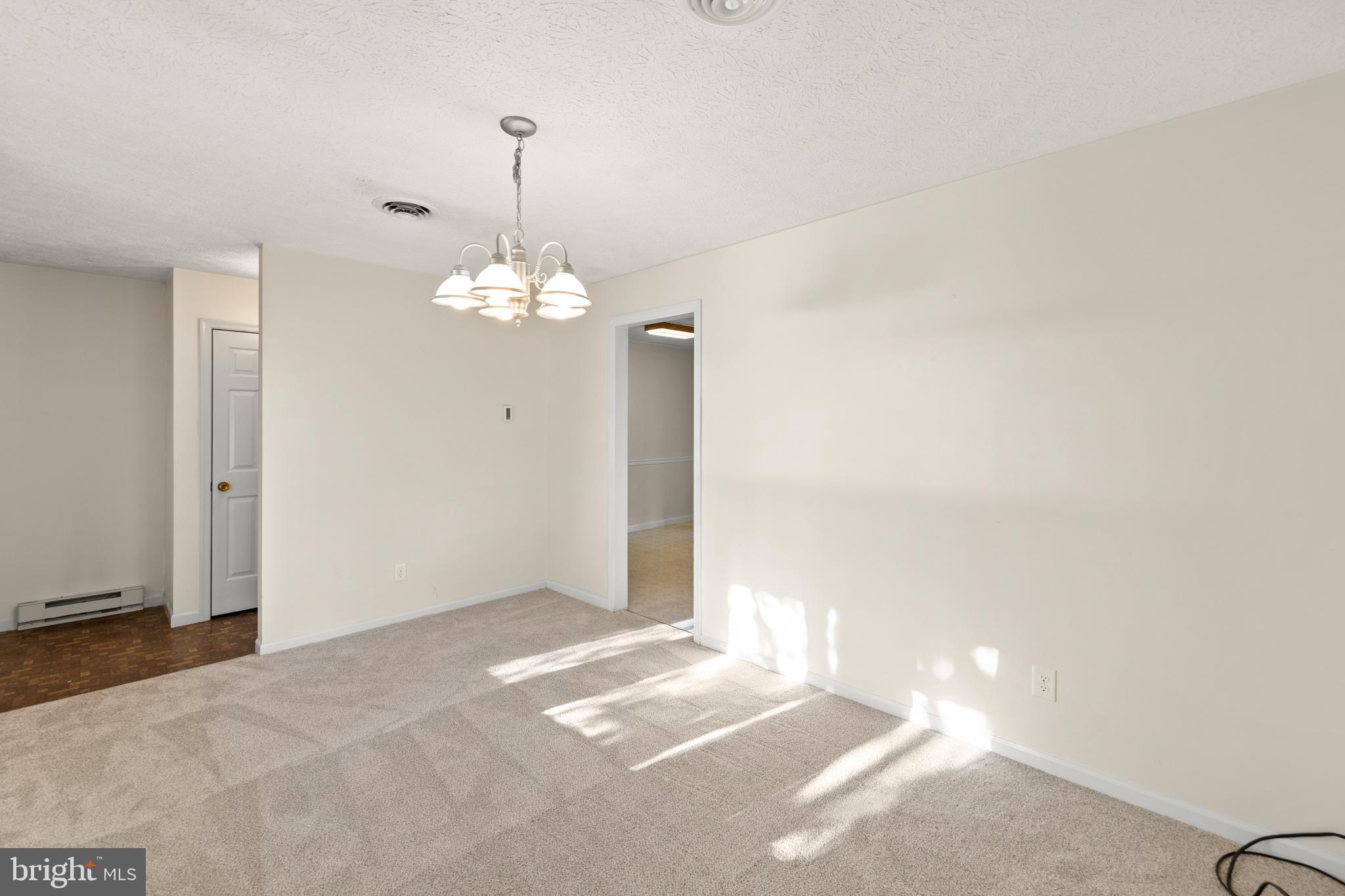 PIKEVIEW ACRES - Residential