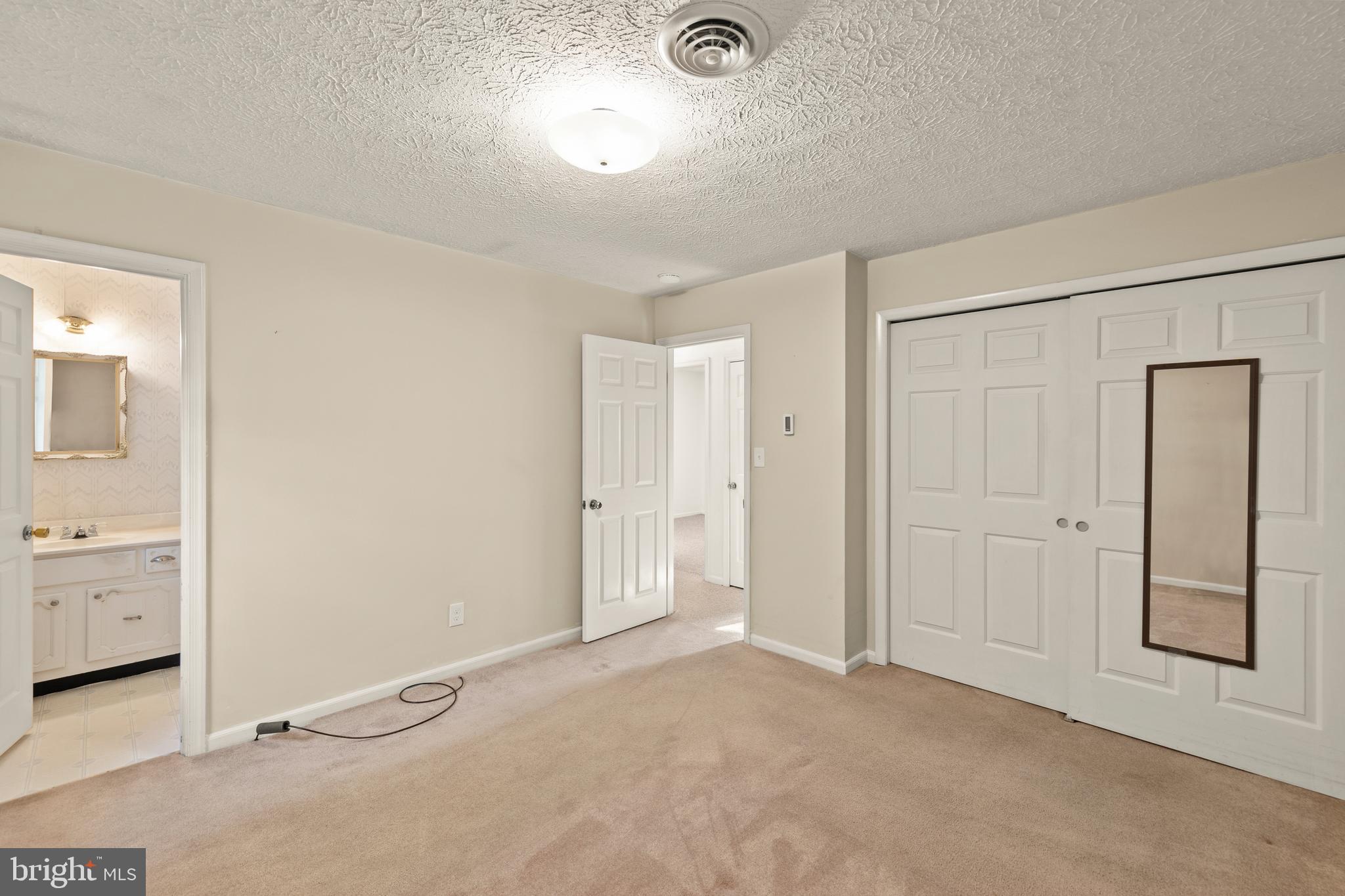 PIKEVIEW ACRES - Residential