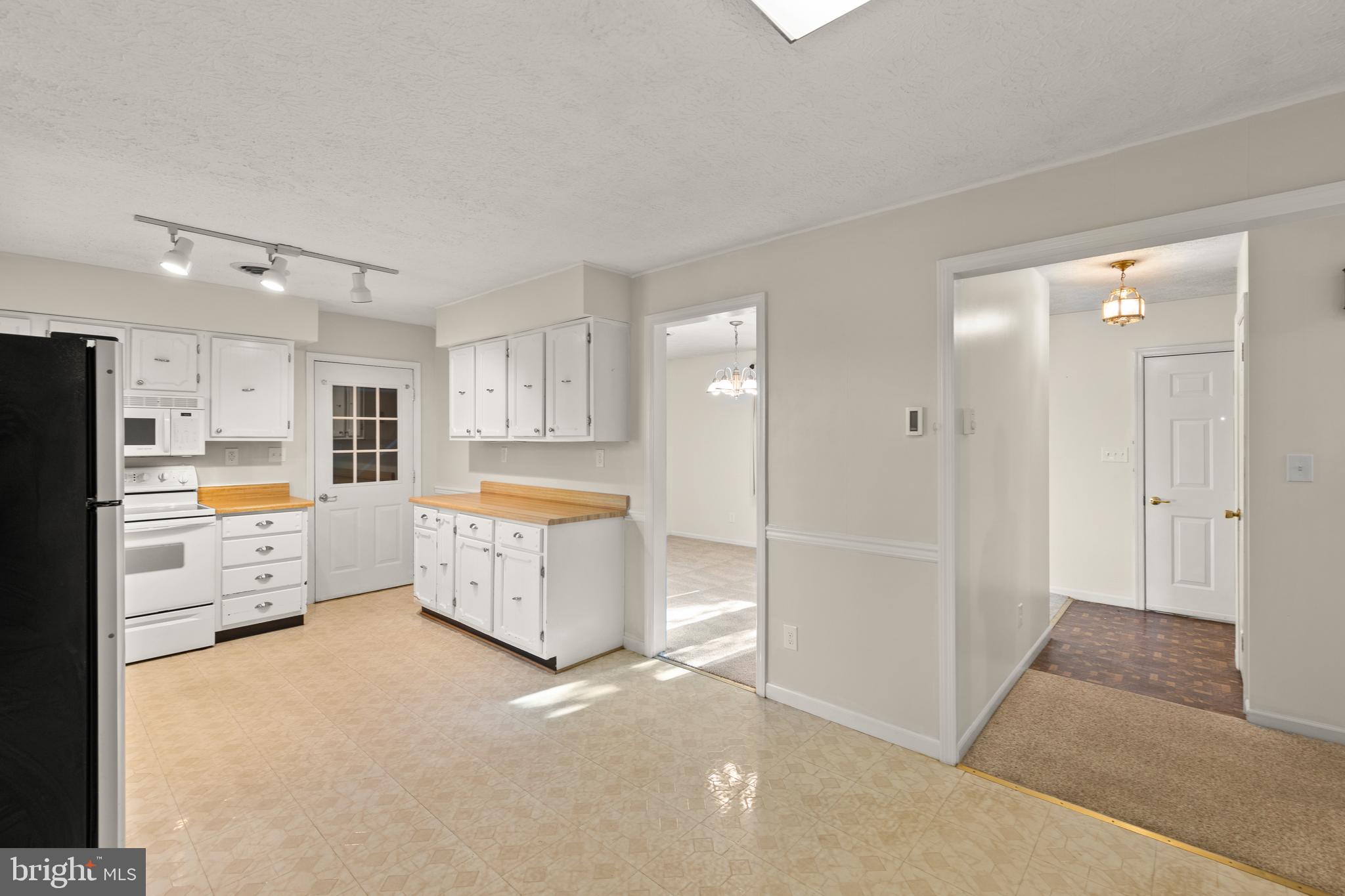 PIKEVIEW ACRES - Residential