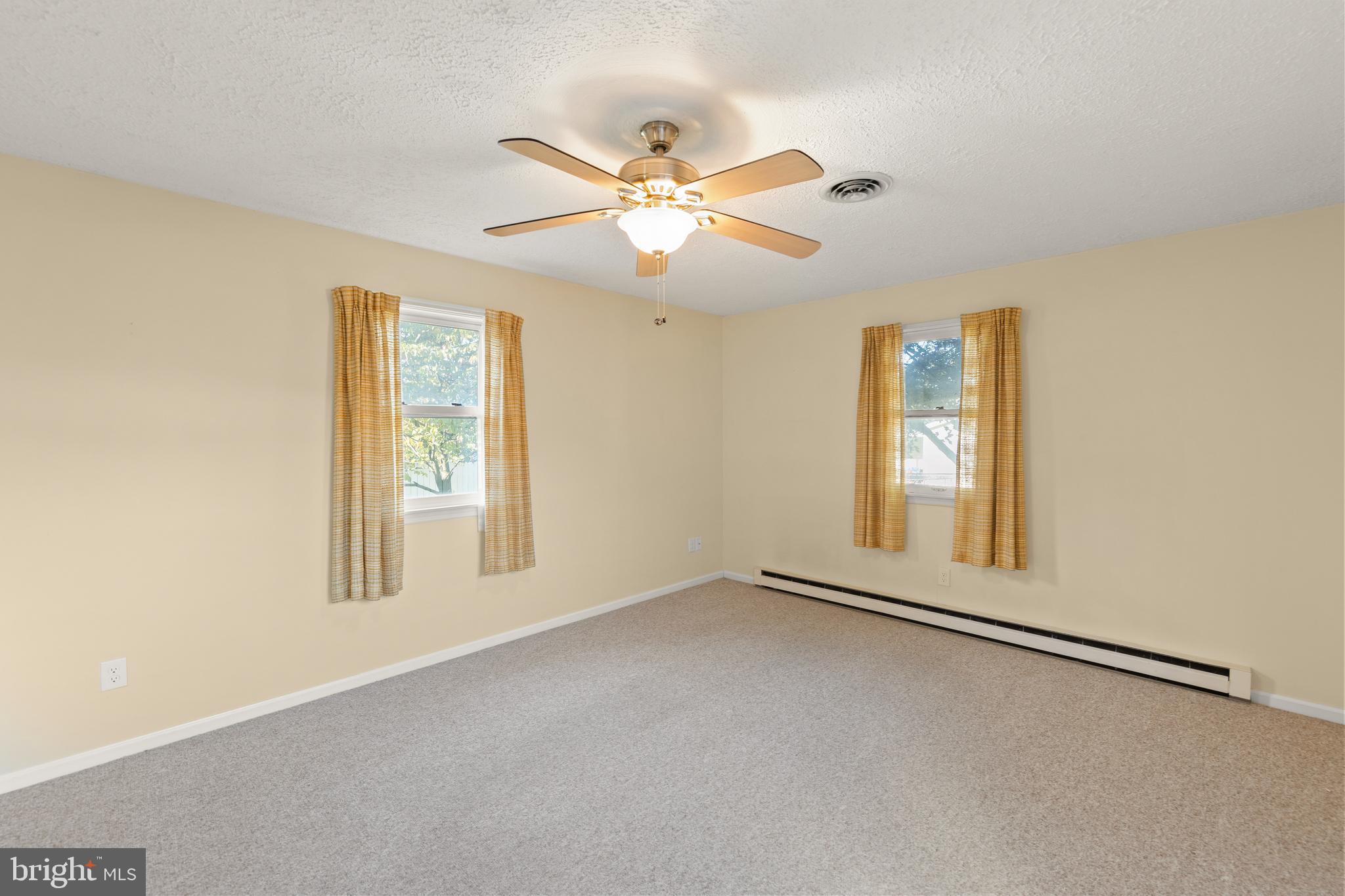 PIKEVIEW ACRES - Residential