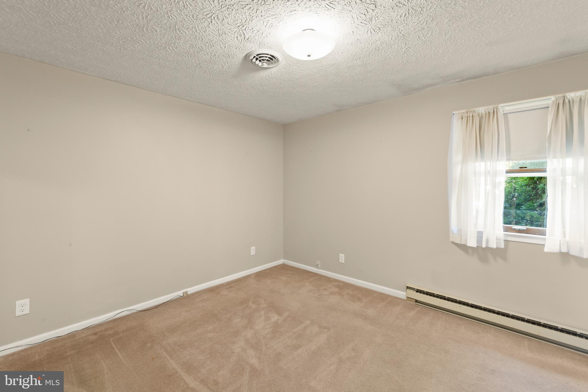 PIKEVIEW ACRES - Residential