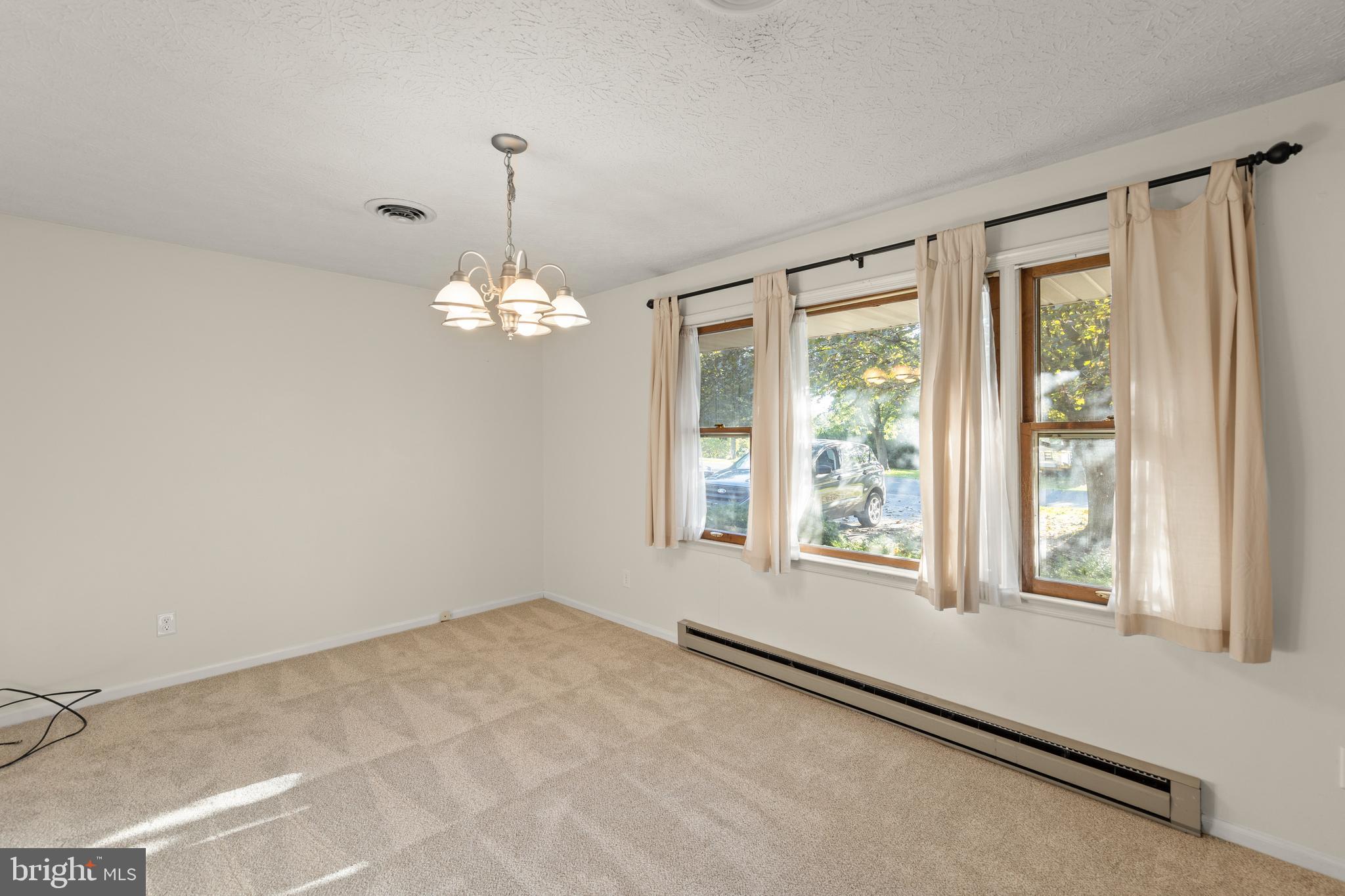 PIKEVIEW ACRES - Residential