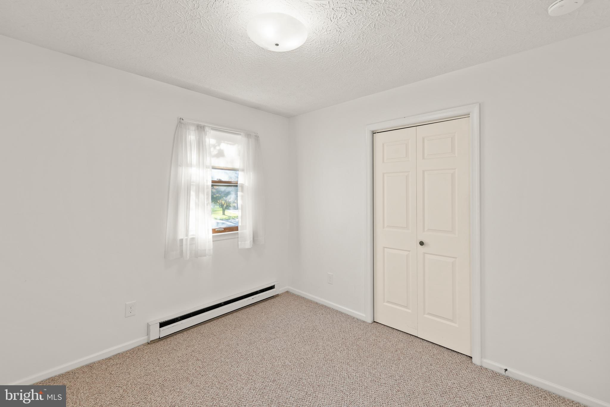 PIKEVIEW ACRES - Residential