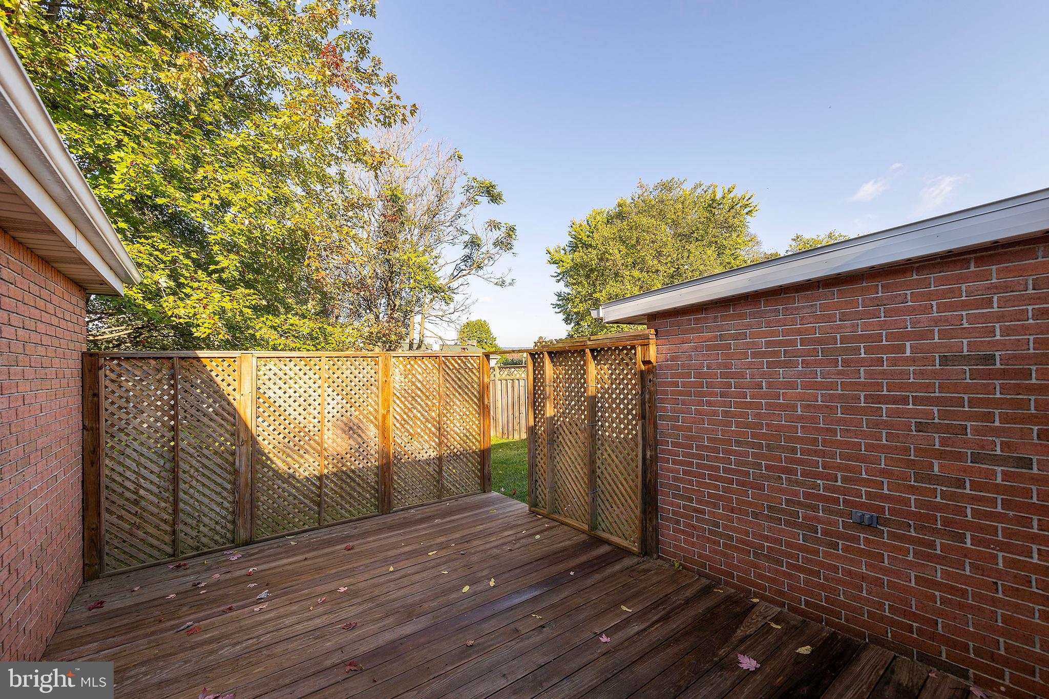 PIKEVIEW ACRES - Residential