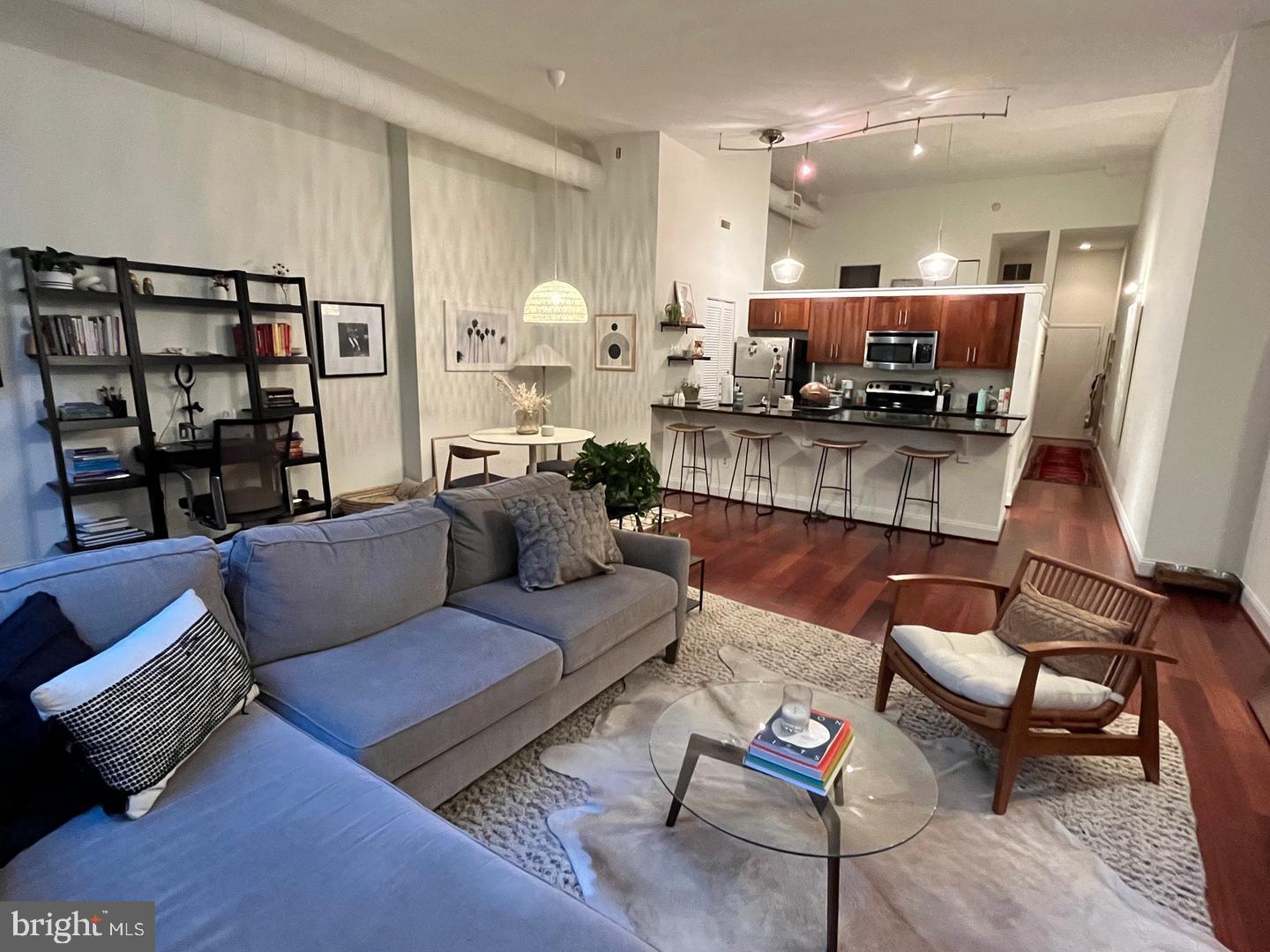 2429 LOCUST STREET 41 211