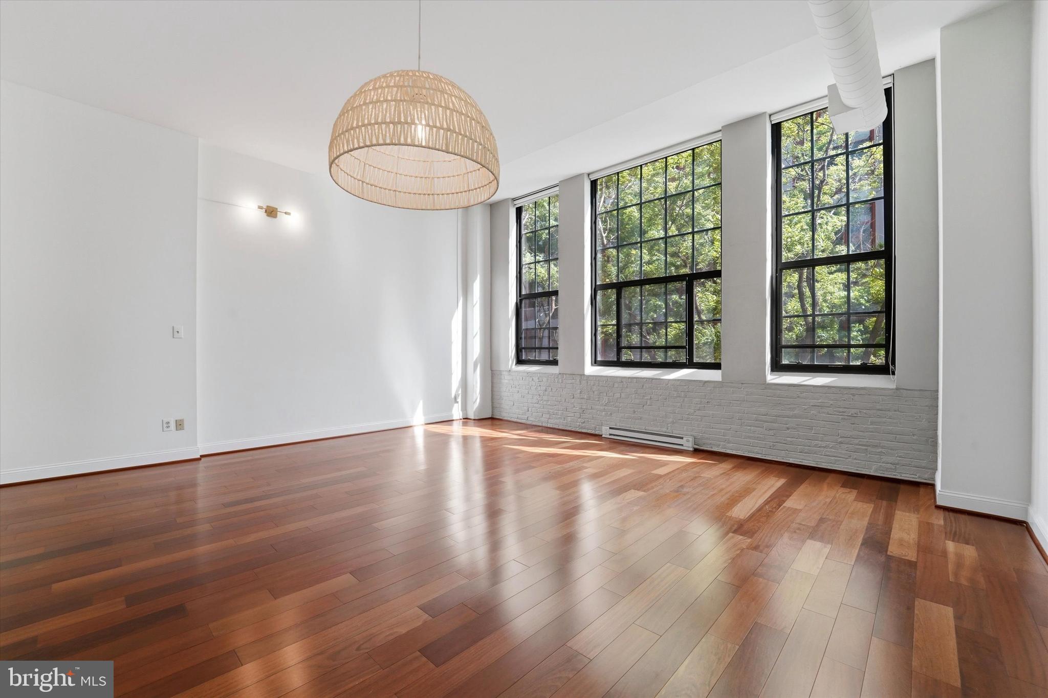 2429 LOCUST STREET 41 211