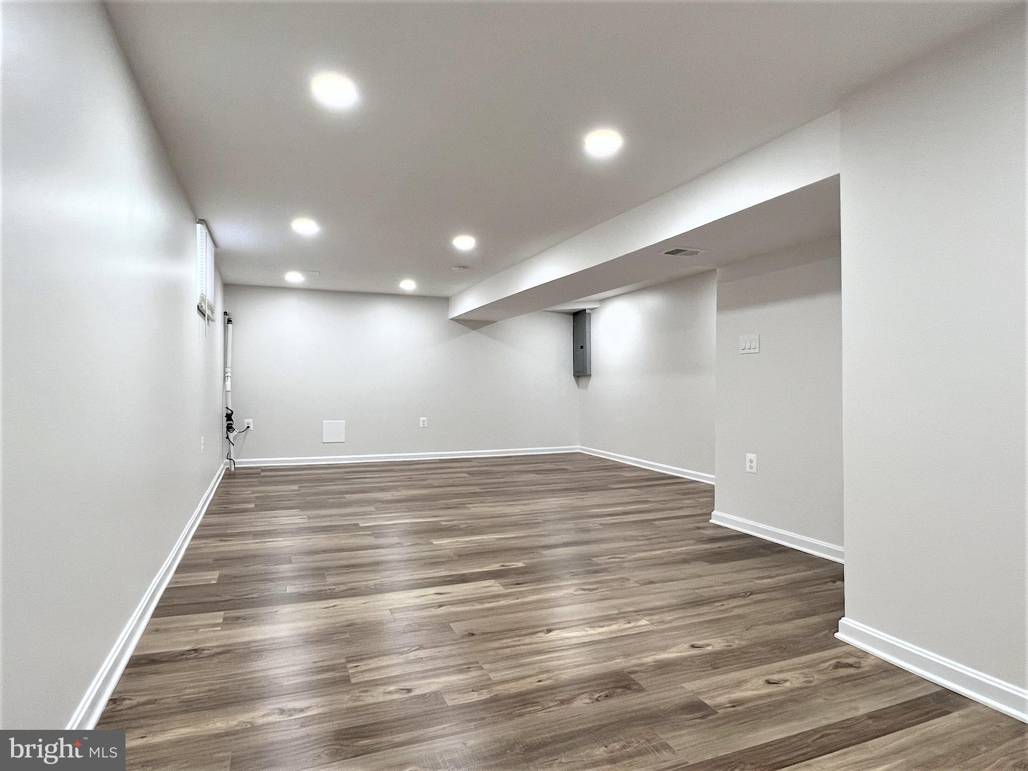 CAMERON HOMES - Residential Lease