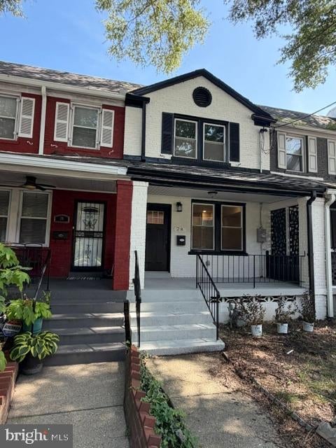 28 HAWAII AVENUE NE