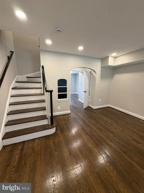 28 HAWAII AVENUE NE