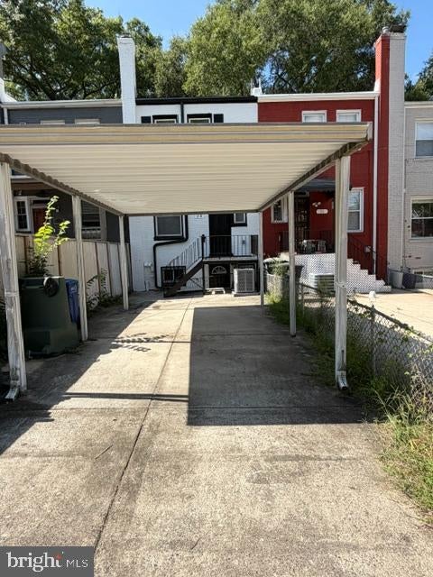 28 HAWAII AVENUE NE