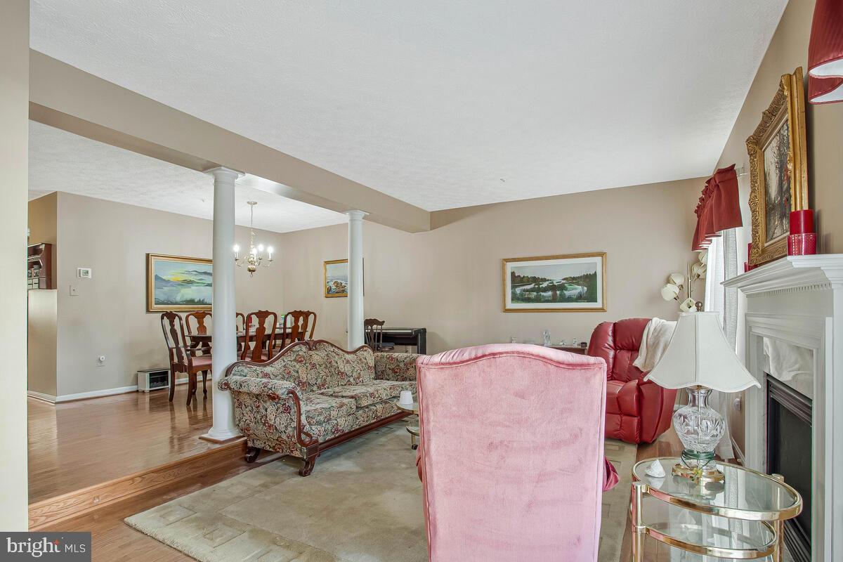 9509 REIKER DRIVE