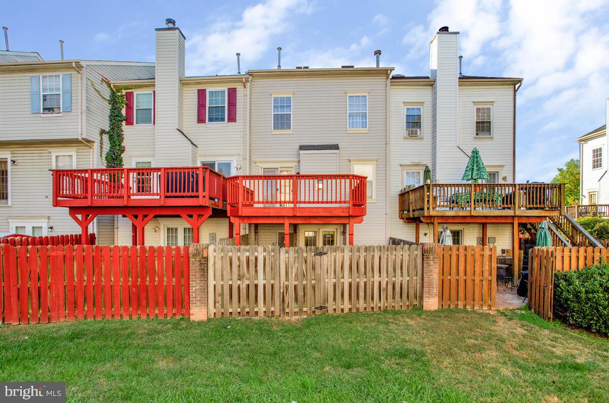 LARGO TOWN CENTER - Residential