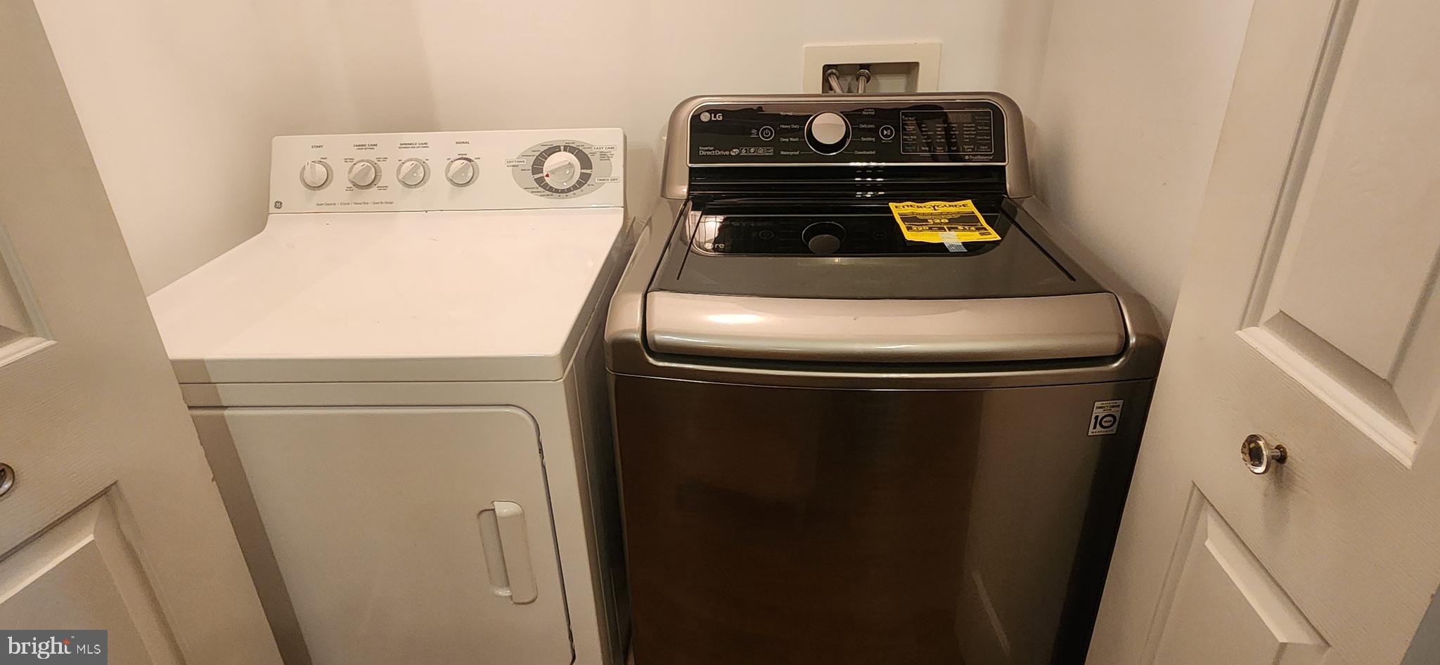 PINEY ORCHARD - Residential