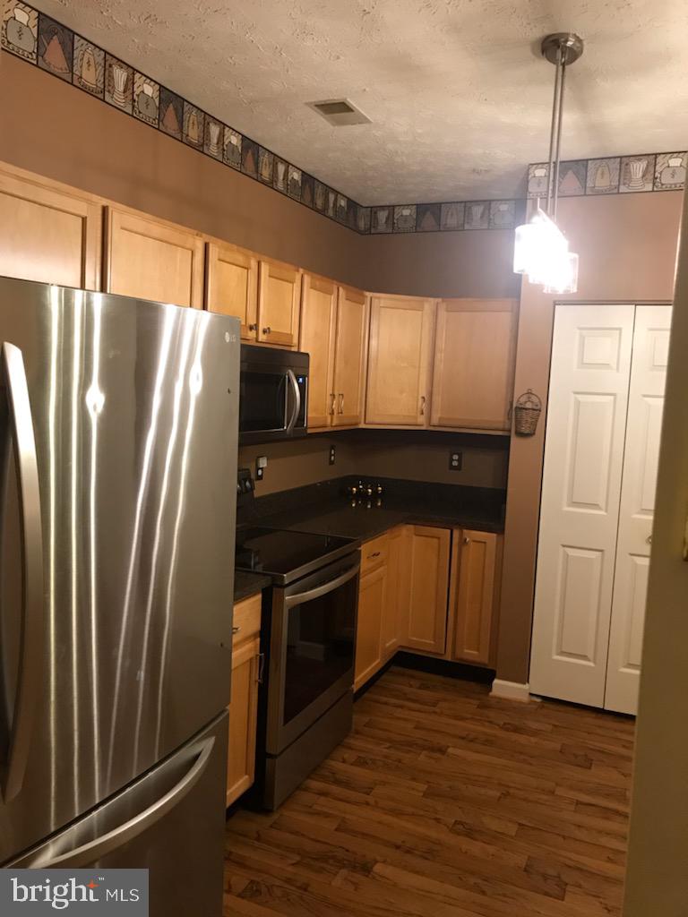 PINEY ORCHARD - Residential