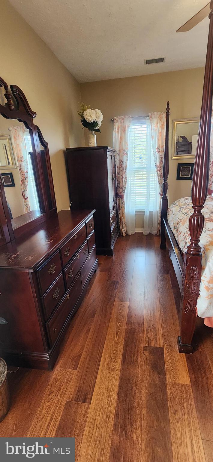 PINEY ORCHARD - Residential