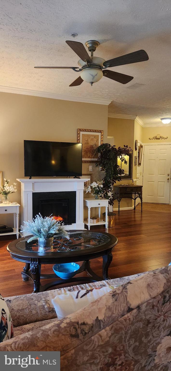 PINEY ORCHARD - Residential