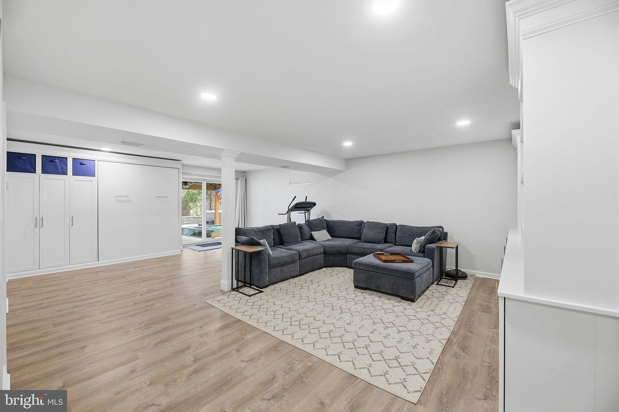 LOTHIAN ESTATES - Residential