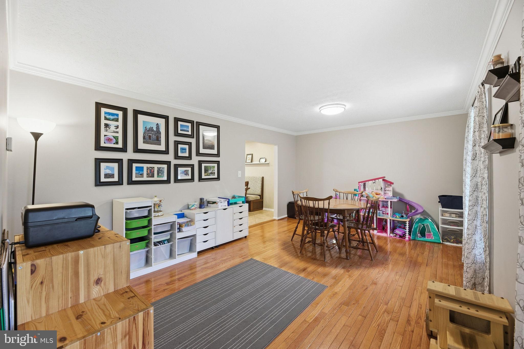 LOTHIAN ESTATES - Residential