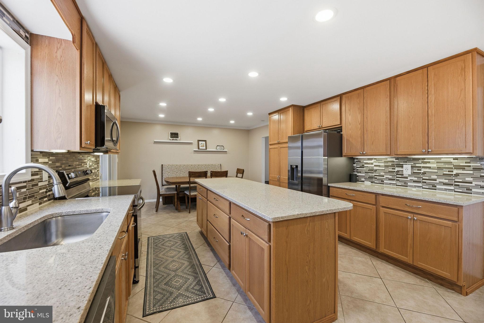 LOTHIAN ESTATES - Residential