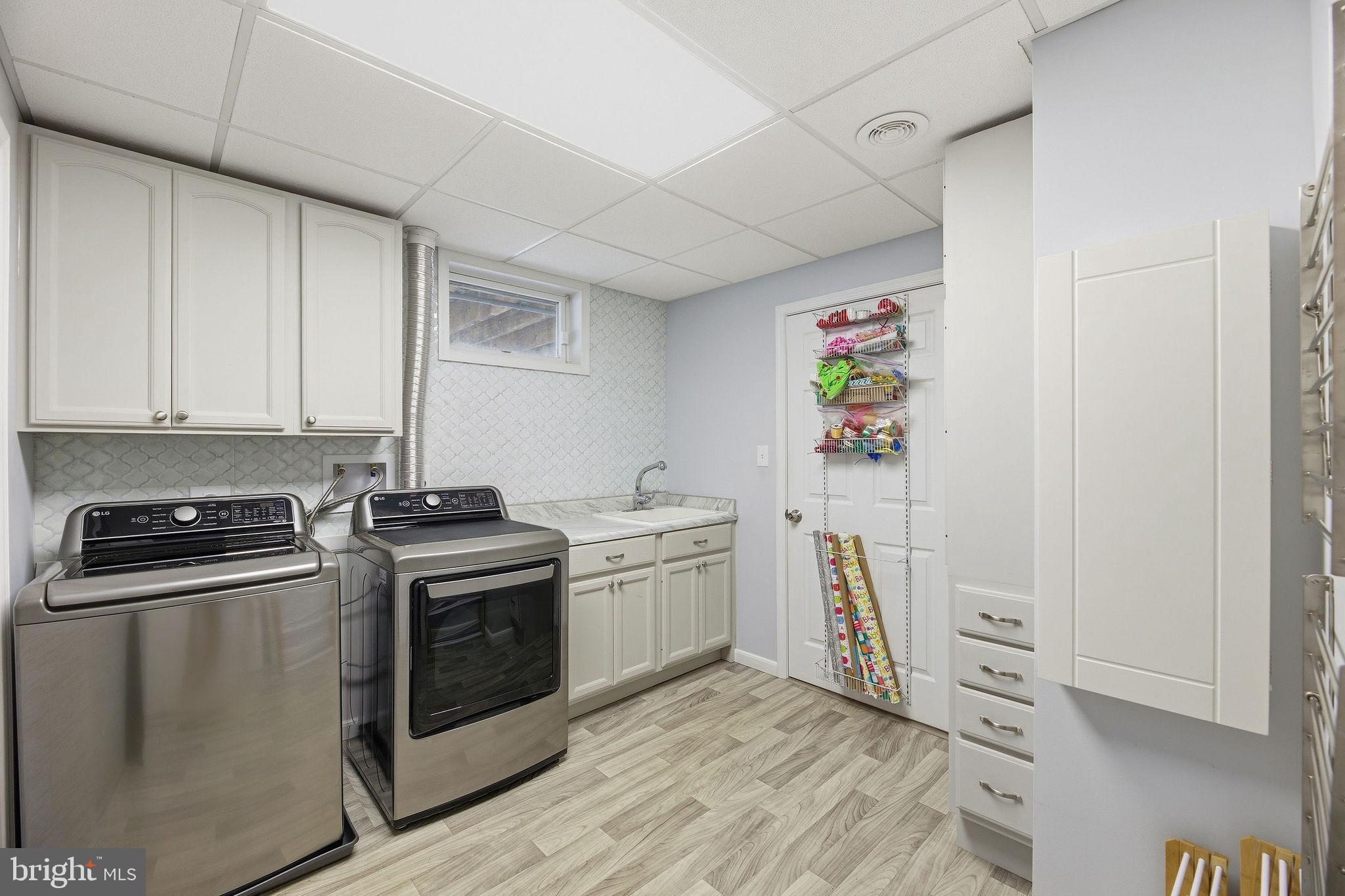 LOTHIAN ESTATES - Residential