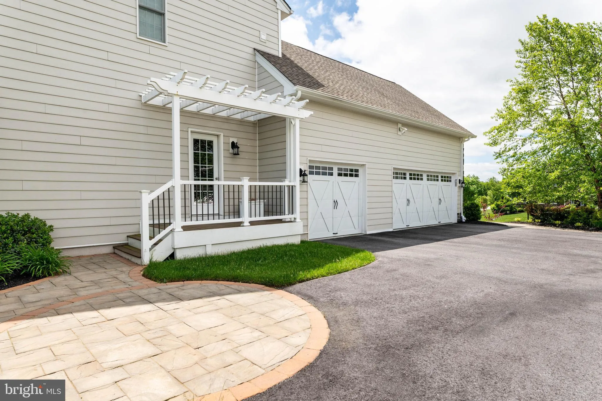 Newtown Square, Pennsylvania 19073, United States, 4 Bedrooms Bedrooms, ,5 BathroomsBathrooms,Residential,Contingent,137131