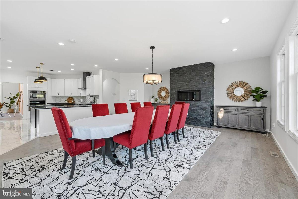 FOX RIDGE FARMS - Residential