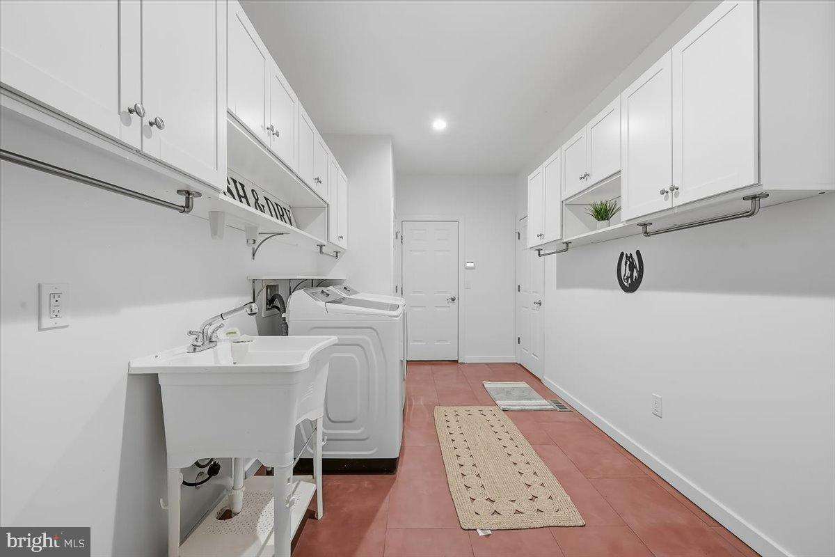 FOX RIDGE FARMS - Residential