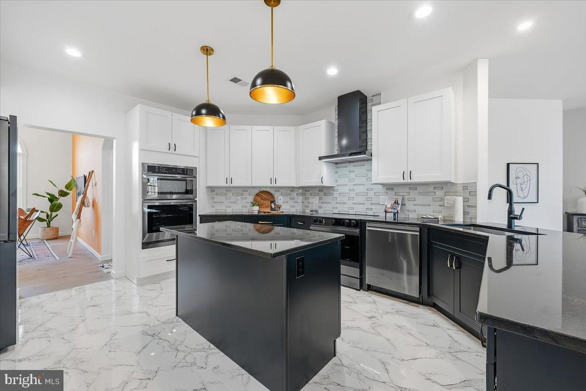 FOX RIDGE FARMS - Residential