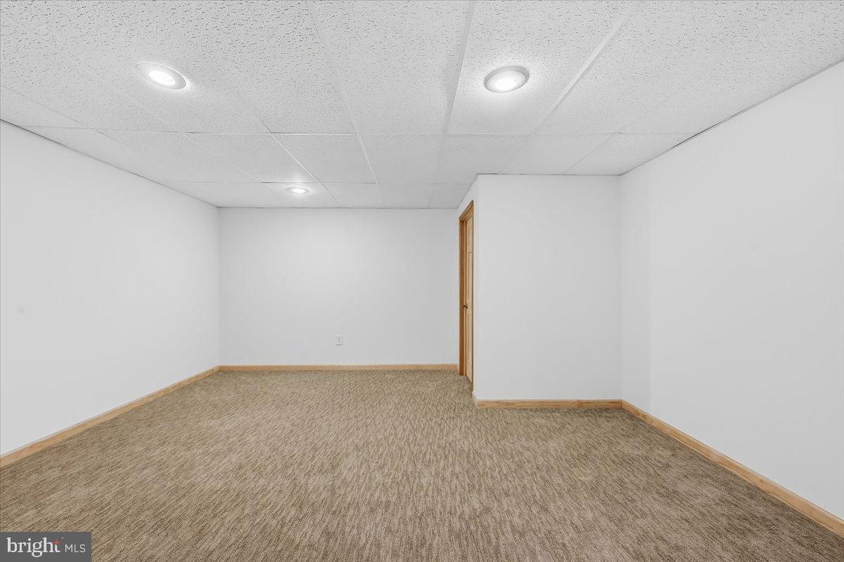 FOX RIDGE FARMS - Residential