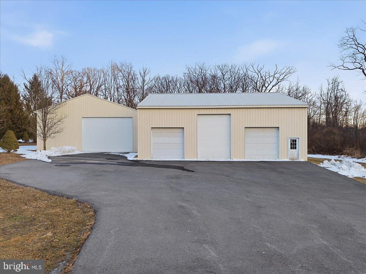 FOX RIDGE FARMS - Residential