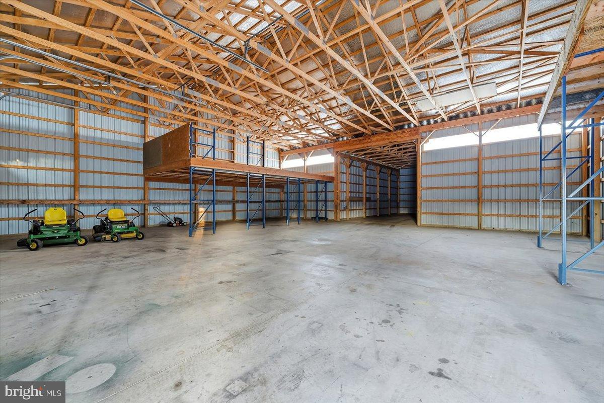 FOX RIDGE FARMS - Residential