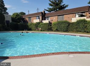 CONTEMPORARY VLG - Residential