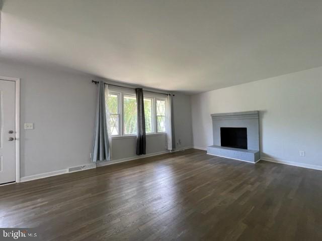 NORMANDY VILLAGE - Residential Lease