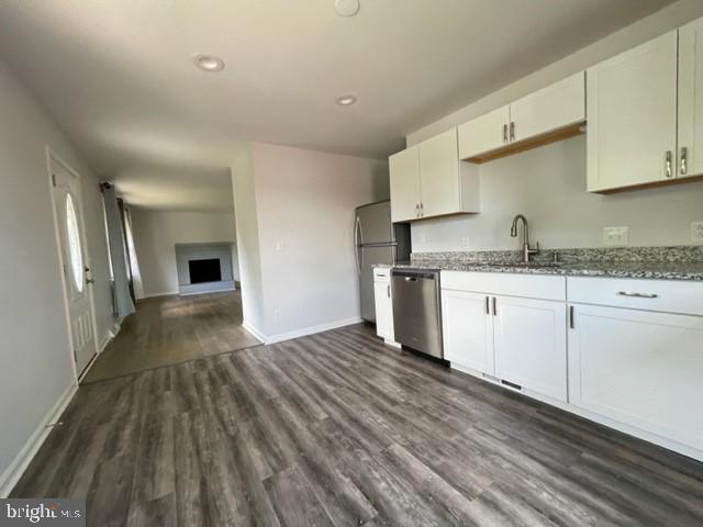 NORMANDY VILLAGE - Residential Lease