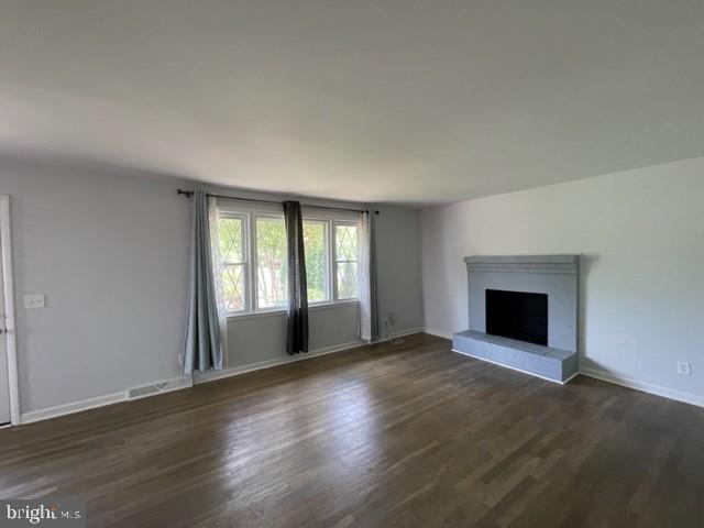 NORMANDY VILLAGE - Residential Lease