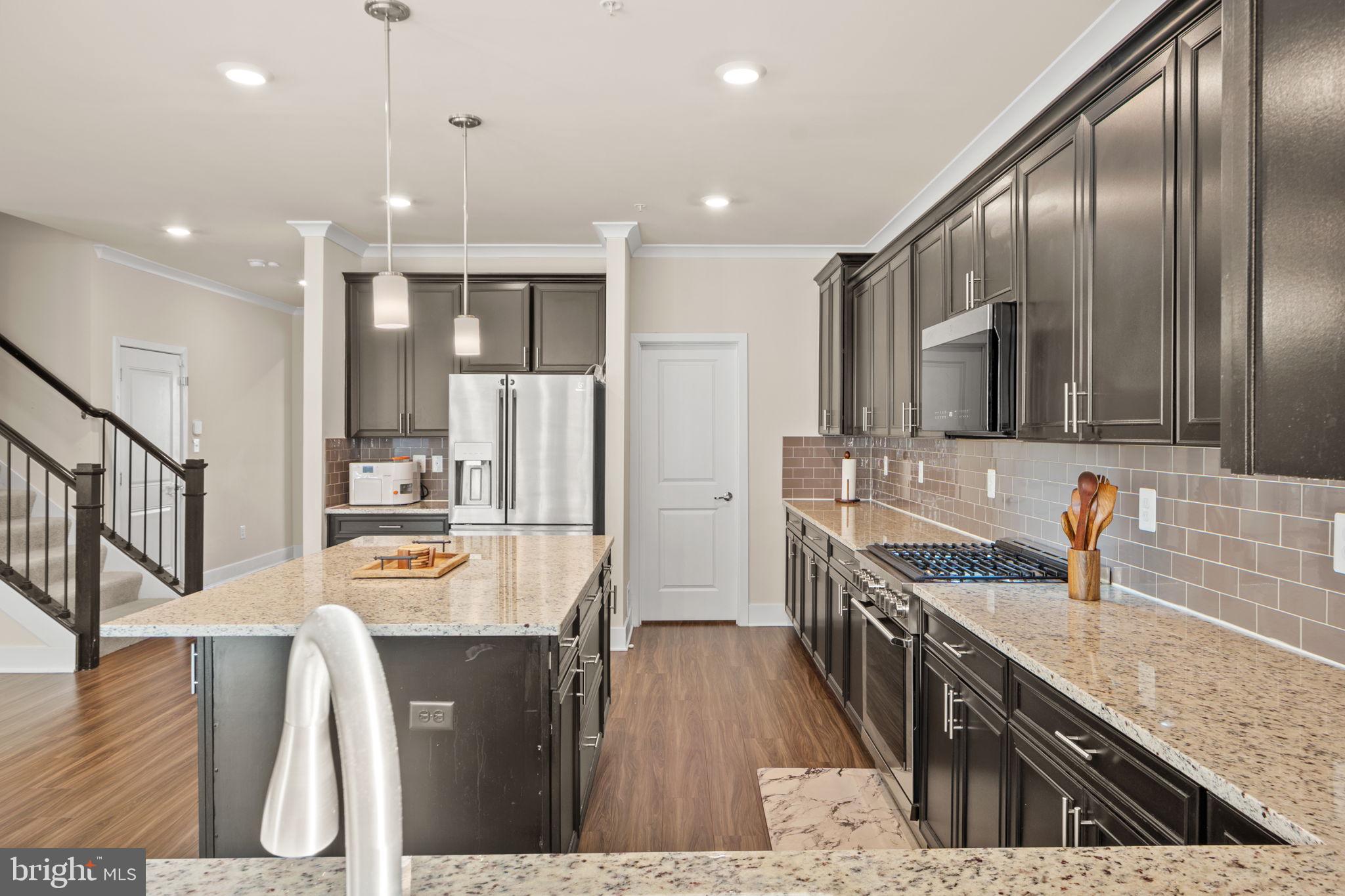 SYCAMORE RIDGE - Residential Lease