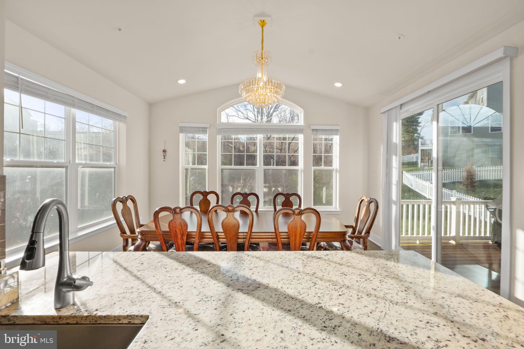 SYCAMORE RIDGE - Residential Lease