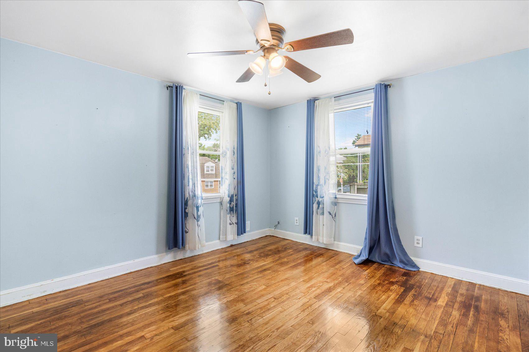 LAKE WALKER - Residential