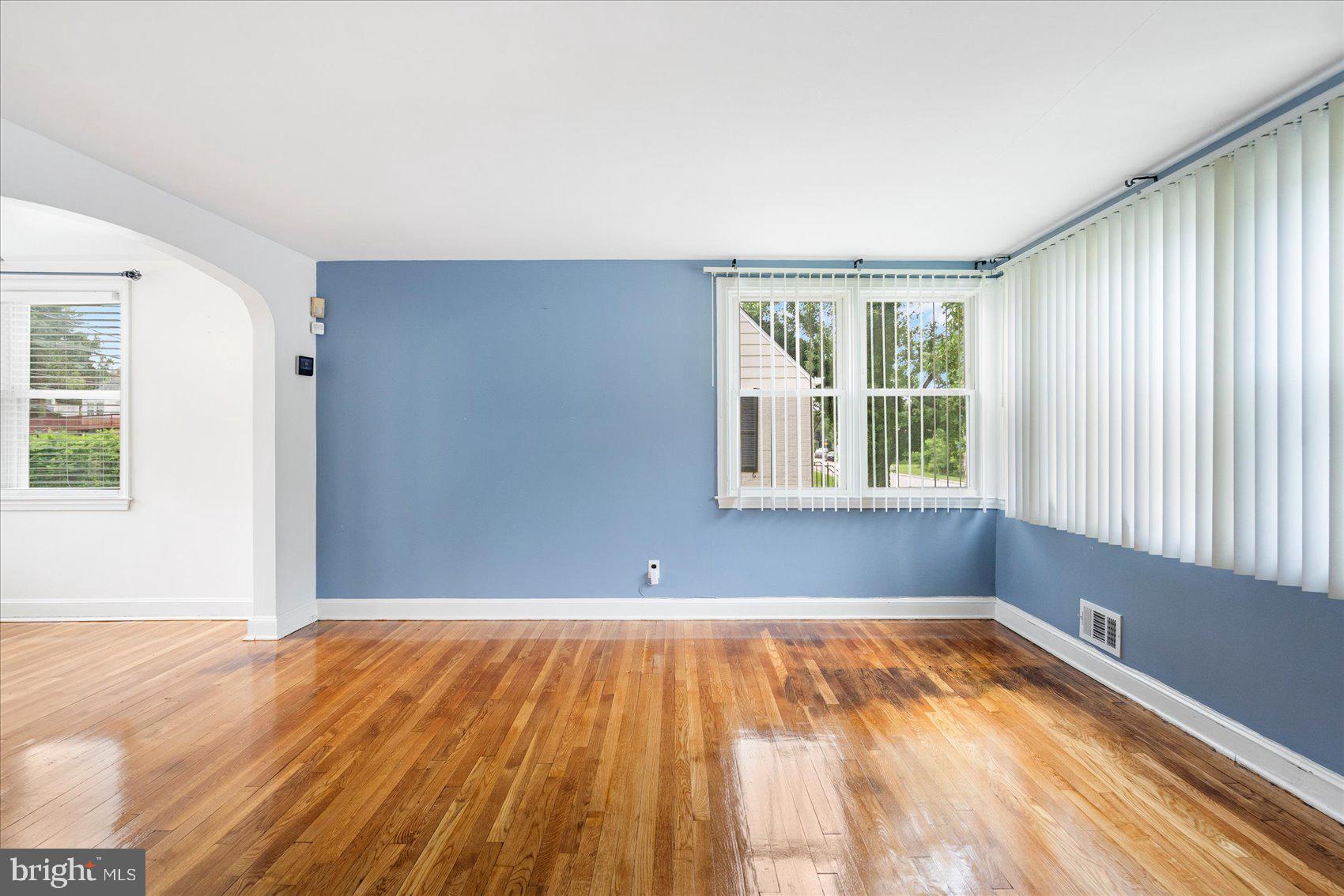 LAKE WALKER - Residential