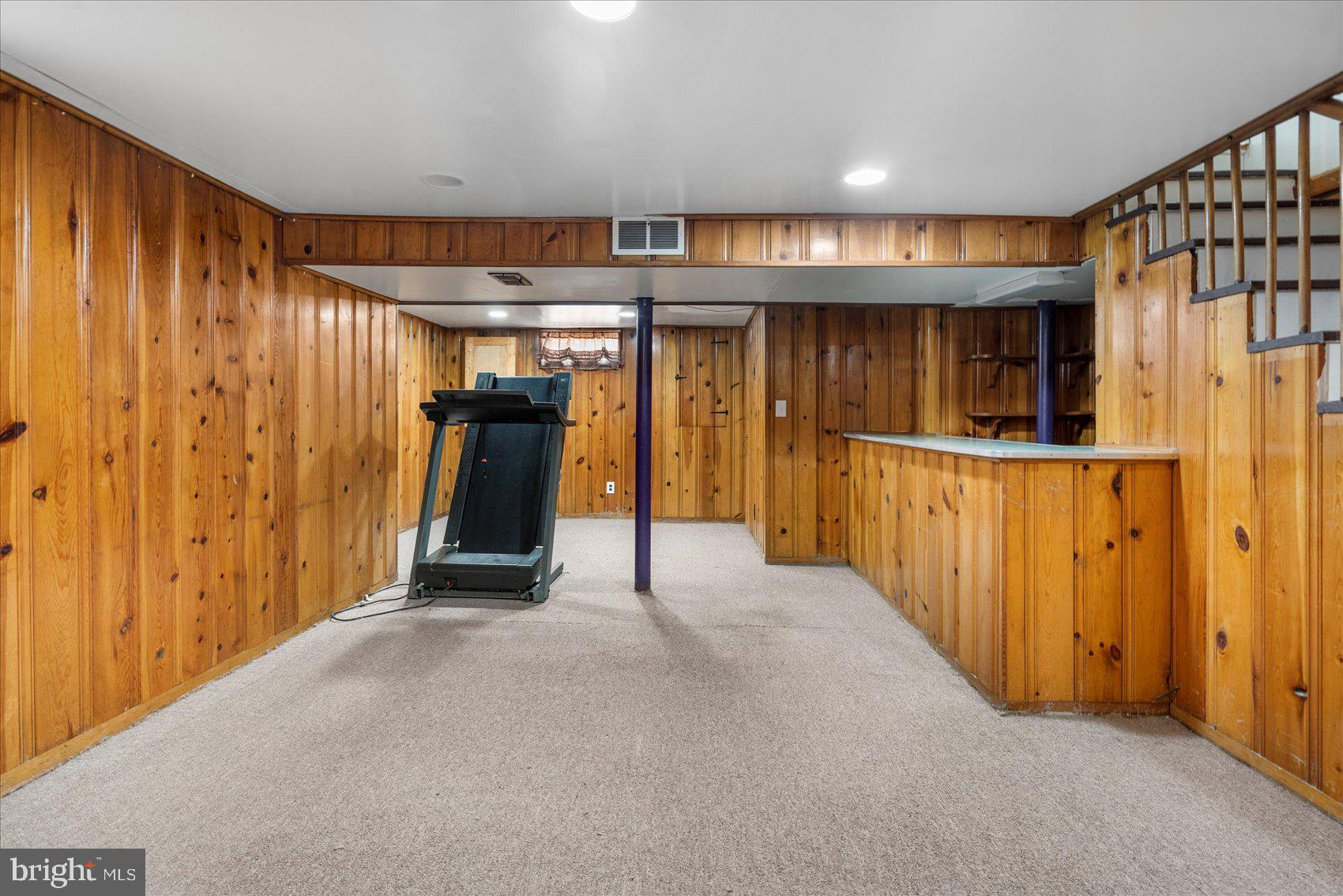 LAKE WALKER - Residential