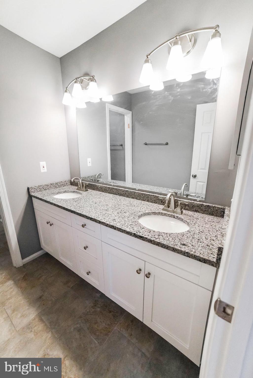 TANGLEWOOD TOWNHOMES - Residential