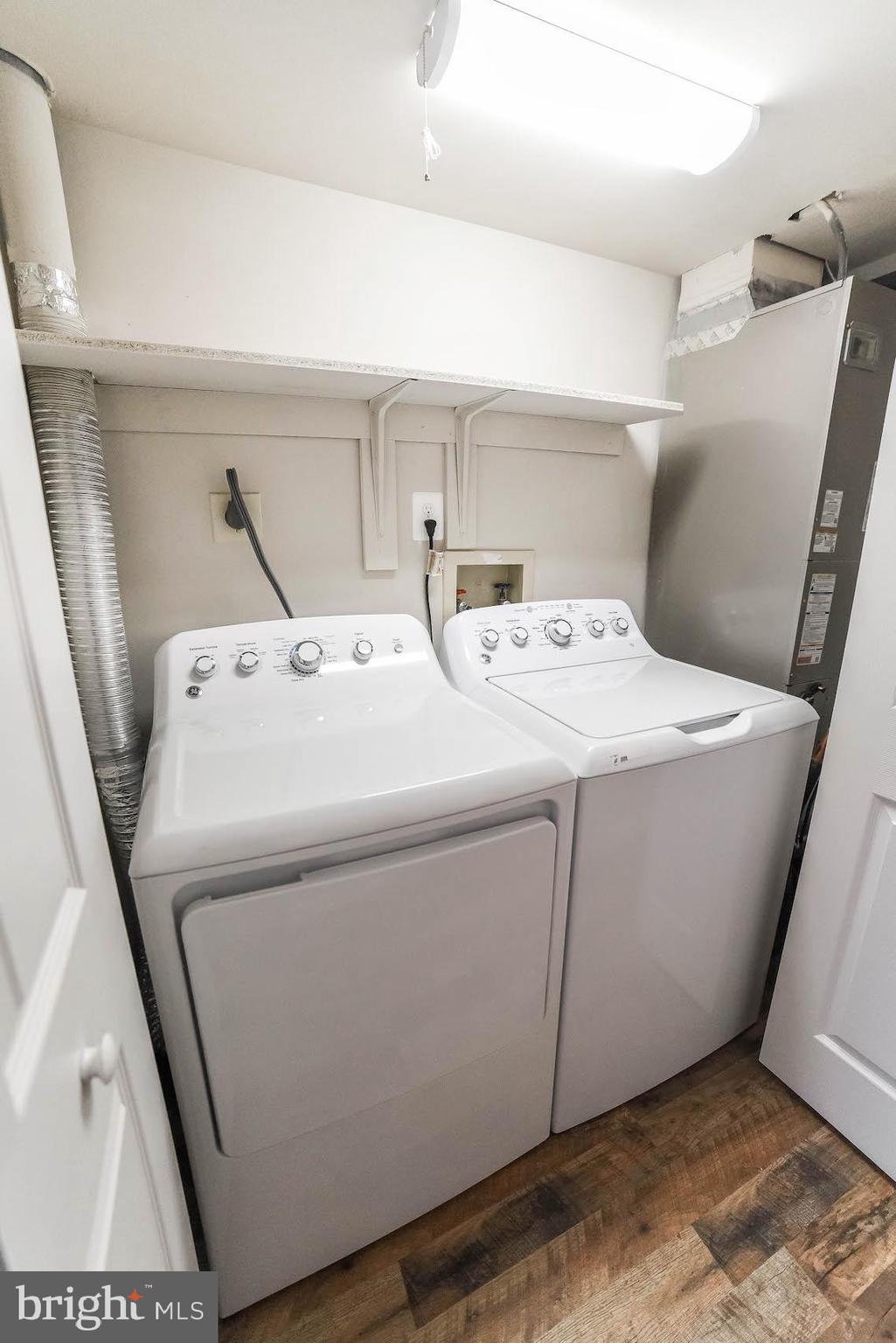 TANGLEWOOD TOWNHOMES - Residential