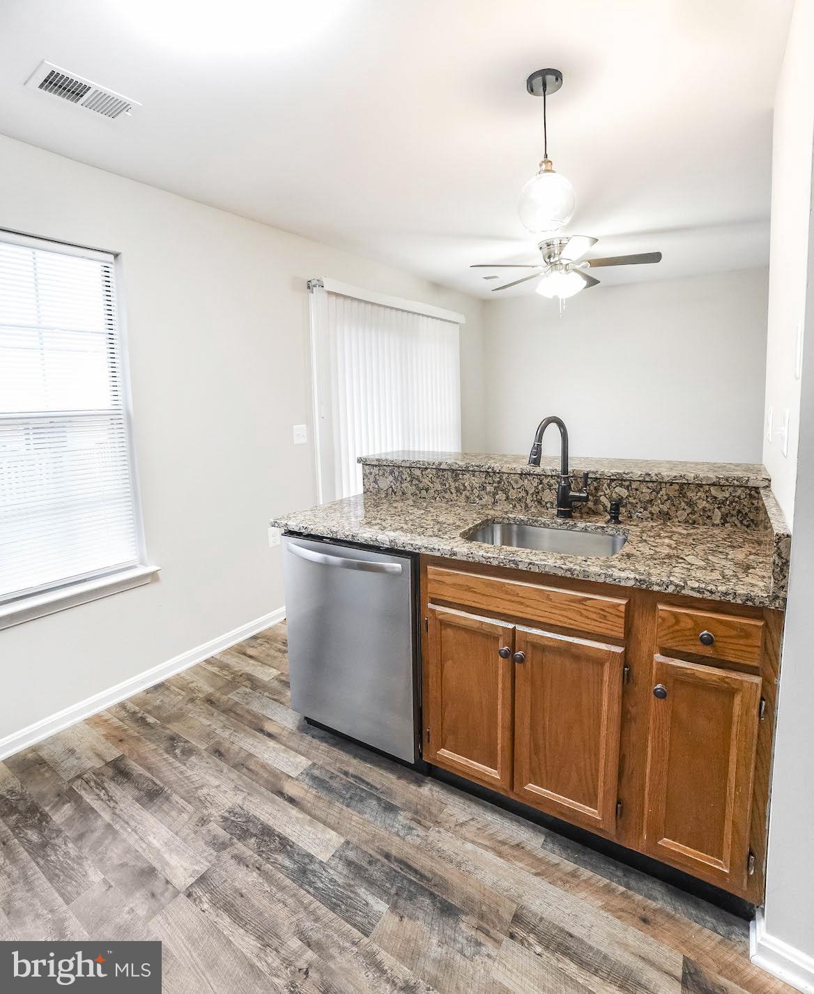 TANGLEWOOD TOWNHOMES - Residential